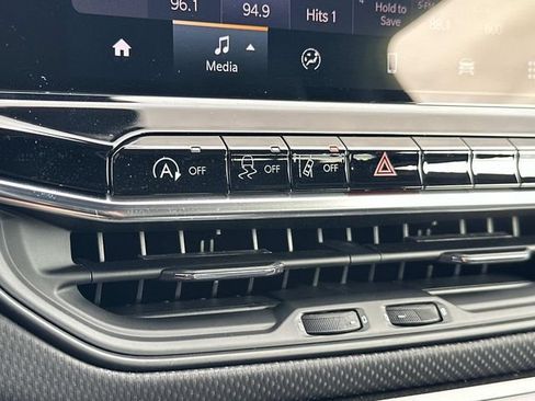 New 2026 Jeep Compass Latitude AWD/4WD image 36
