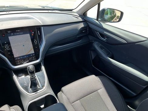 Used 2025 Subaru Outback Premium image 12