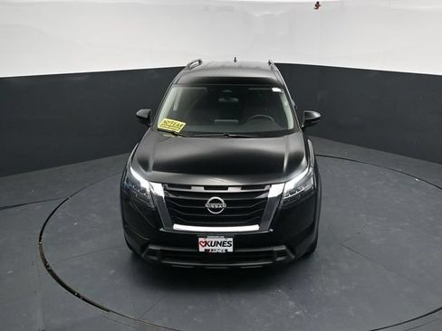 Used 2024 Nissan Pathfinder SV AWD/4WD image 40
