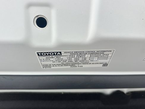 Used 2019 Toyota Avalon XSE w/ All Weather Liner Package FWD image 35