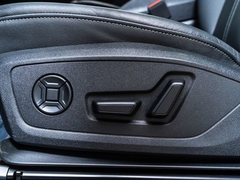 Used 2024 Audi Q4 e-tron Premium Plus w/ Premium Plus AWD/4WD image 25