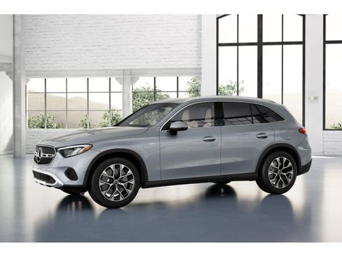 New 2025 Mercedes-Benz GLC 350e 4MATIC image 36