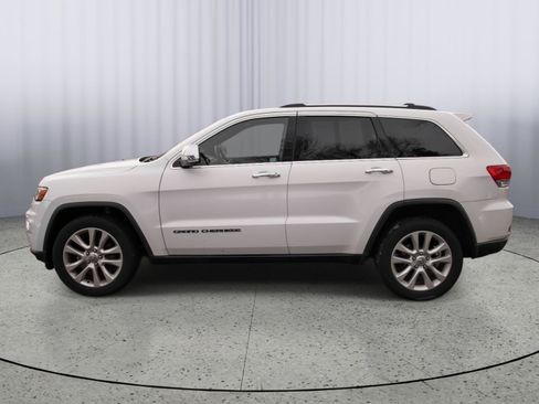 Used 2017 Jeep Grand Cherokee Limited image 19