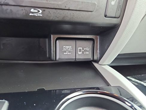 Used 2020 Honda Pilot Touring image 21