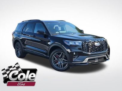 New 2025 Ford Explorer ST-Line w/ Premium Package