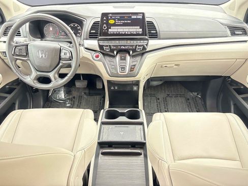 Certified 2025 Honda Odyssey EX-L image 17