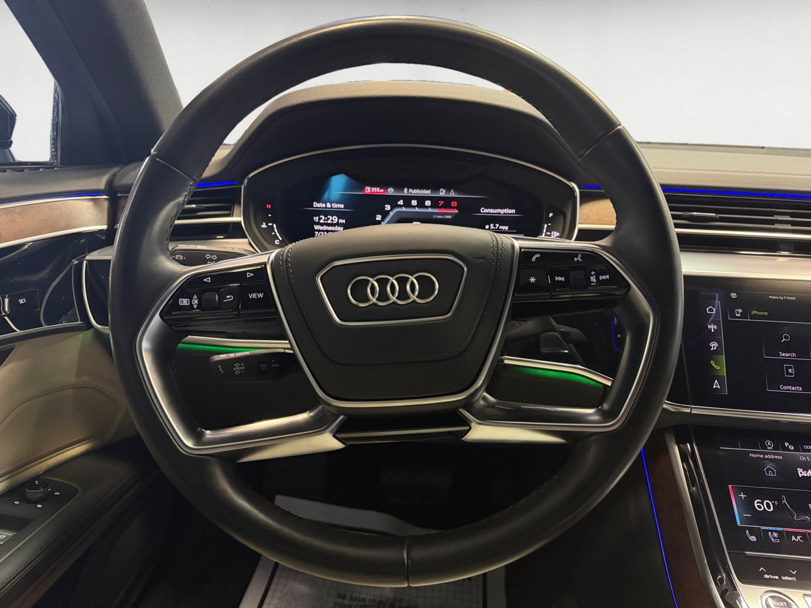 Used 2024 Audi A8 L 3.0T AWD/4WD image 11