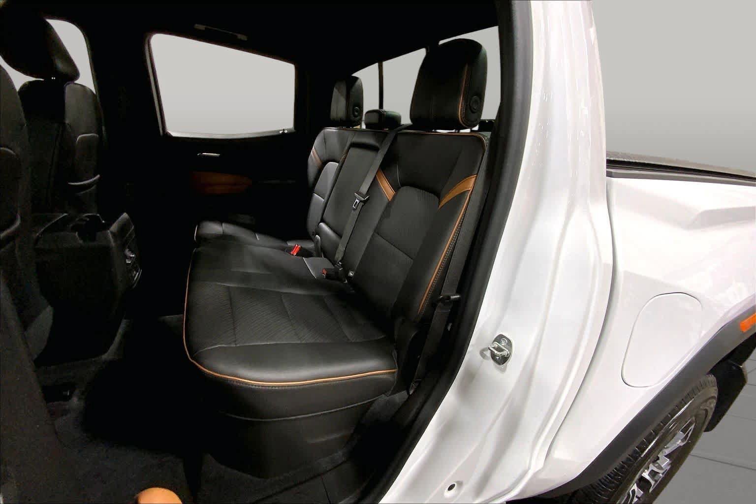 Used 2023 GMC Canyon AT4 w/ AT4 Premium Package AWD/4WD image 21