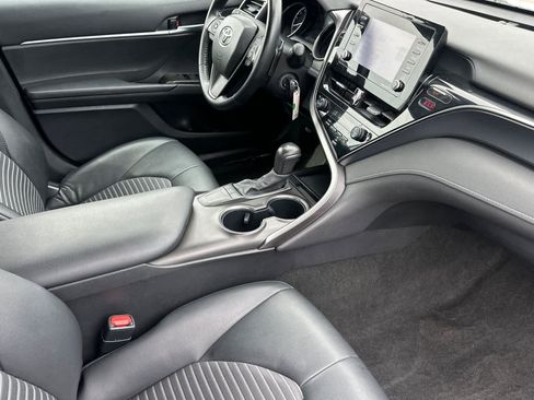 Used 2023 Toyota Camry SE image 15