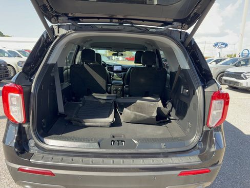 Certified 2023 Ford Explorer XLT w/ Equipment Group 202A image 7