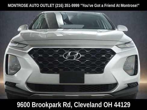 Used 2019 Hyundai Santa Fe SE image 9