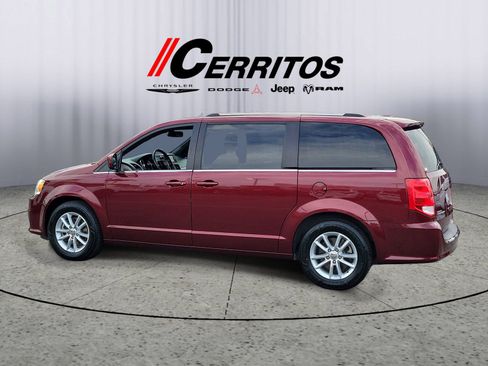 Certified 2020 Dodge Grand Caravan SXT FWD image 2
