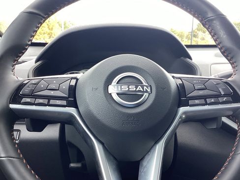 Used 2025 Nissan Altima 2.5 SR image 9