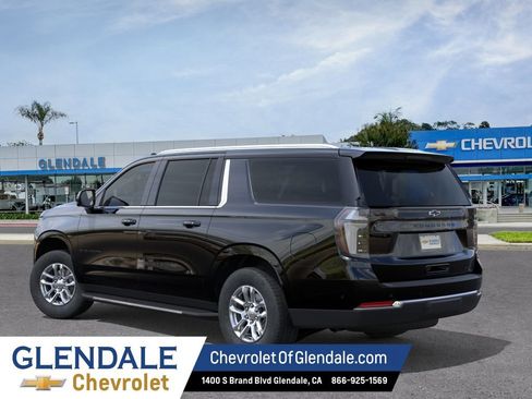 New 2026 Chevrolet Suburban LT w/ Comfort Package RWD image 3