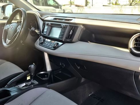 Used 2017 Toyota RAV4 XLE image 22
