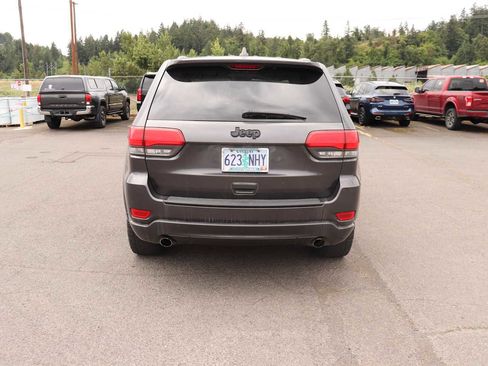 Used 2014 Jeep Grand Cherokee Altitude RWD image 6