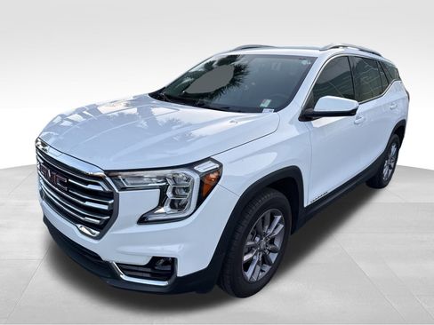 Used 2024 GMC Terrain SLT image 10