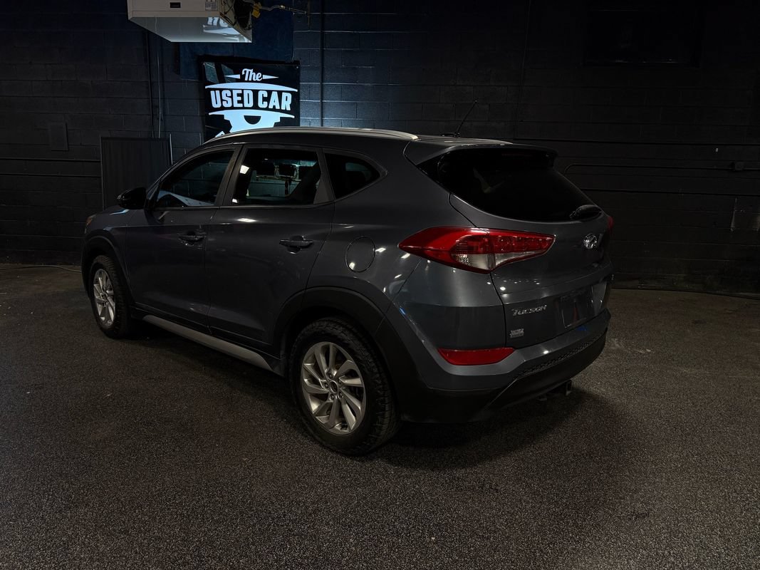 Used 2017 Hyundai Tucson SE w/ SE Popular Package 02 AWD/4WD image 4