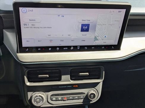 New 2025 Ford Maverick Lariat w/ Black Appearance Package image 13