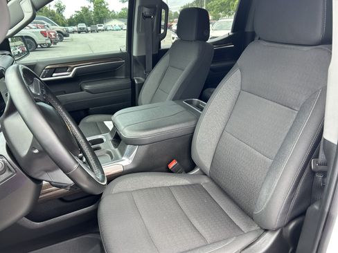 Used 2025 Chevrolet Silverado 1500 LT AWD/4WD image 10