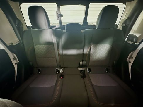 Used 2023 Jeep Gladiator Mojave w/ Cold Weather Group image 13