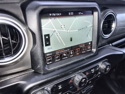 Used 2023 Jeep Wrangler Sahara image 16