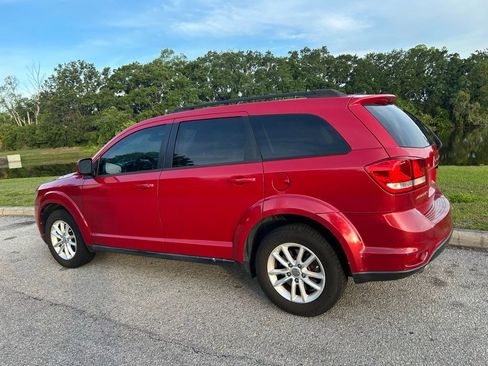 Used 2015 Dodge Journey SXT w/ Flexible Seating Group FWD image 4