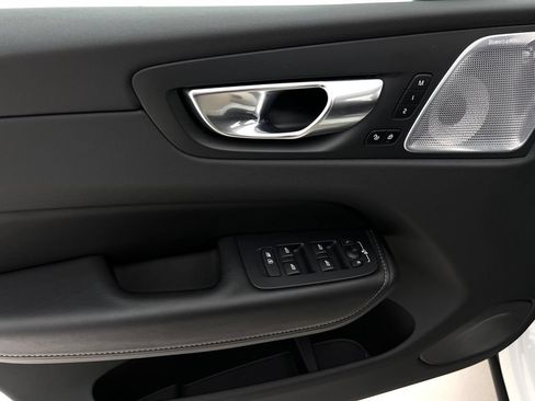Used 2023 Volvo XC60 B6 Ultimate AWD/4WD image 23