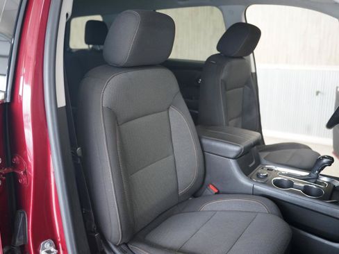 Used 2018 Chevrolet Traverse LT AWD/4WD image 29
