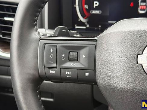 Used 2025 Nissan Rogue Platinum w/ Platinum Premium Package AWD/4WD image 31