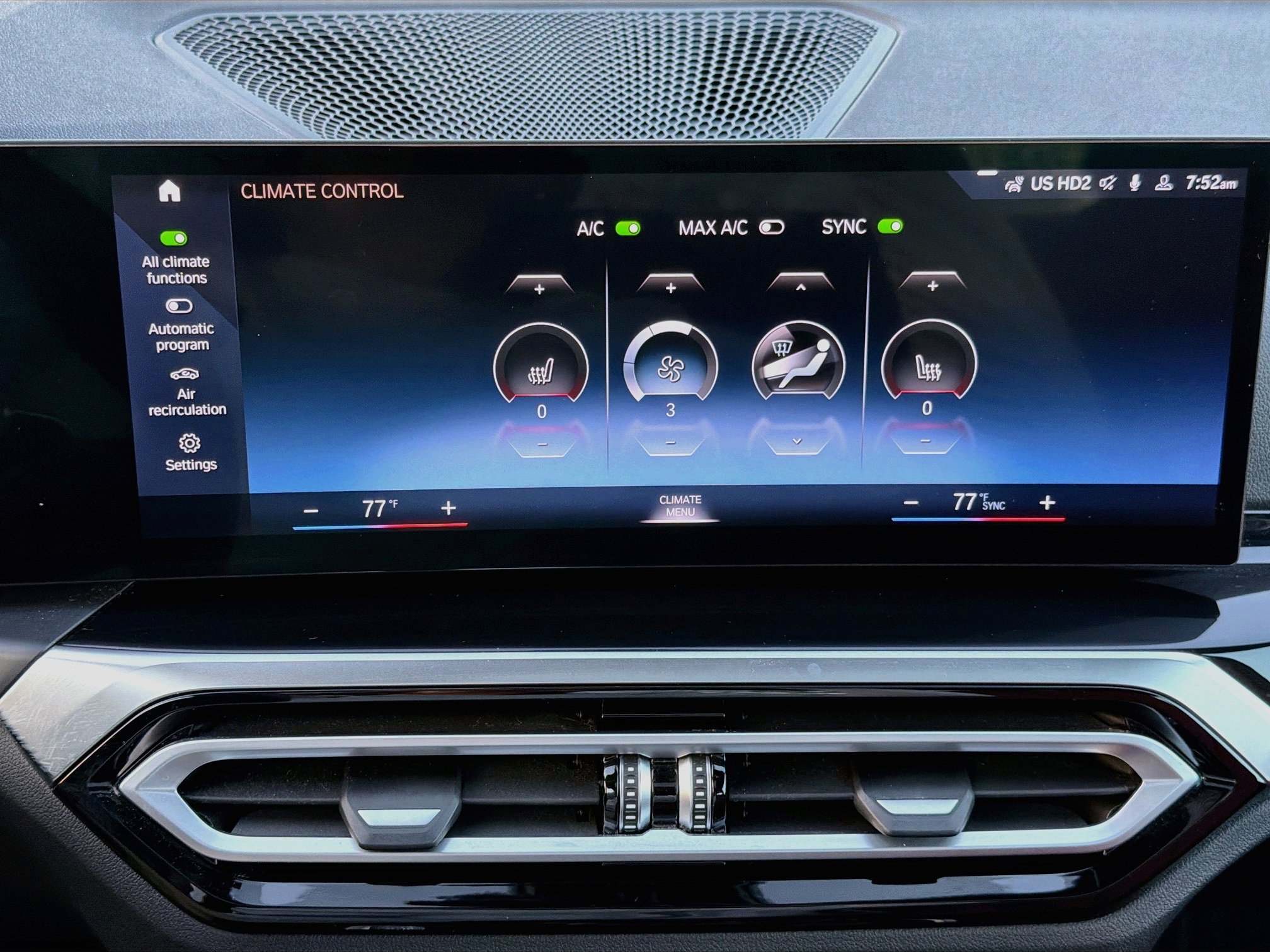 Used 2024 BMW 230i Coupe w/ M Sport Package RWD image 34