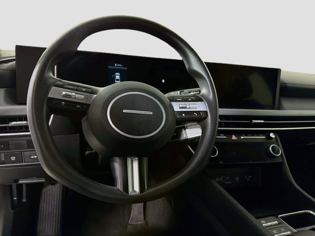 Used 2025 Hyundai Sonata SEL FWD image 15