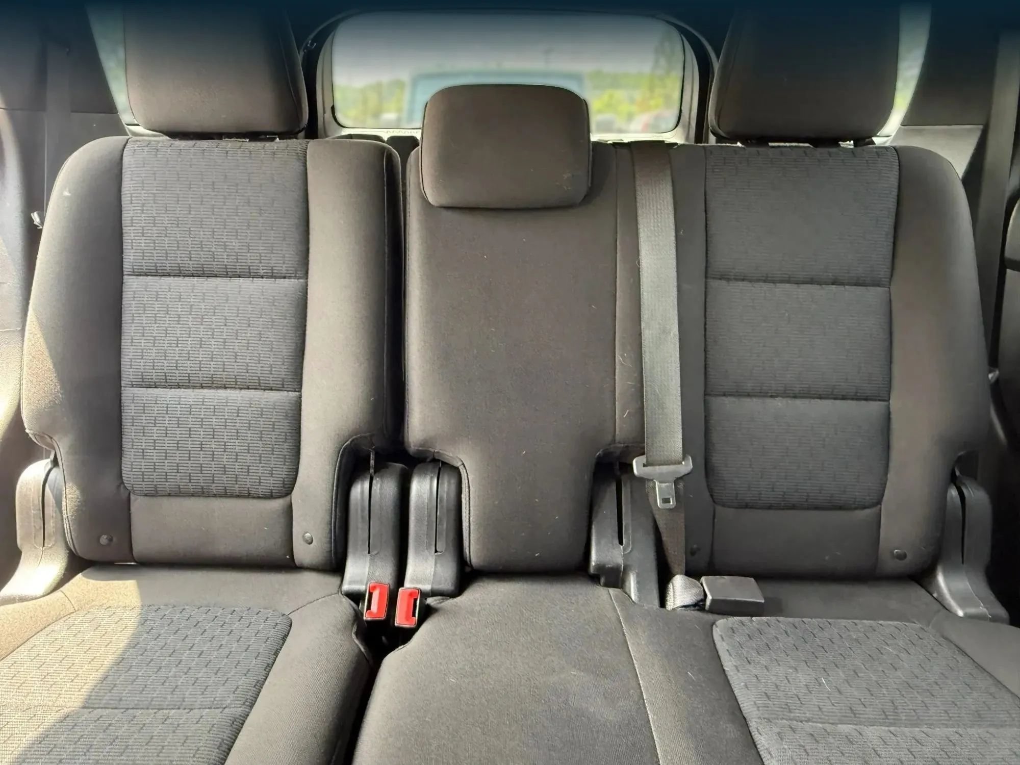 Used 2015 Ford Explorer XLT w/ Equipment Group 201A AWD/4WD image 22