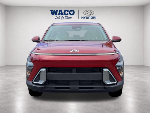 Used 2026 Hyundai Kona SE FWD image 2