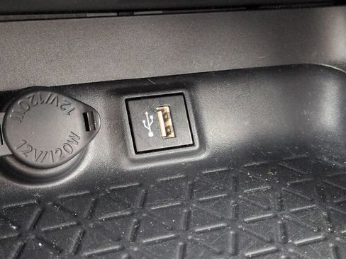 Certified 2025 Toyota RAV4 XLE AWD/4WD image 21