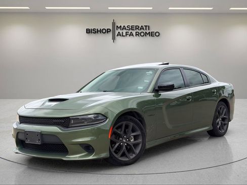 Used 2022 Dodge Charger R/T w/ Plus Group RWD image 2