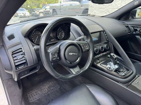 Used 2016 Jaguar F-TYPE Coupe RWD image 6