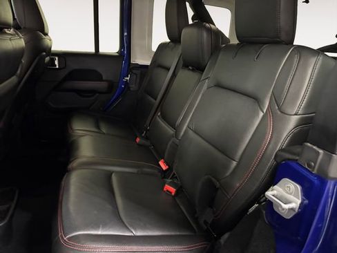 Used 2018 Jeep Wrangler Unlimited Rubicon image 6