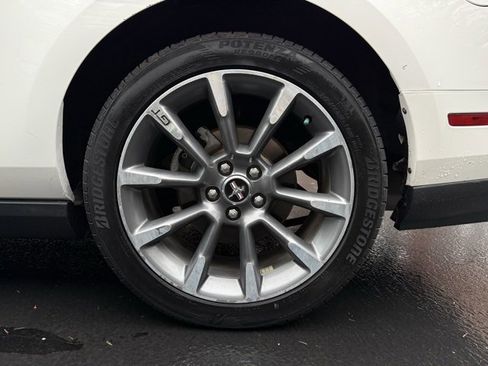 Used 2012 Ford Mustang GT Premium image 20