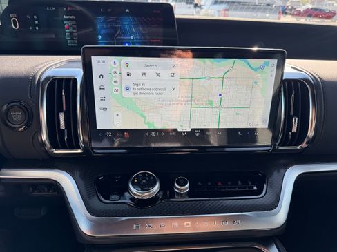 New 2025 Ford Expedition Platinum w/ Stealth Performance Package image 25