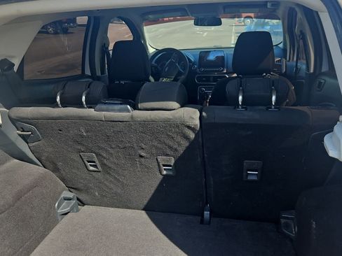 Used 2021 Ford EcoSport SE w/ SE Convenience Package image 9