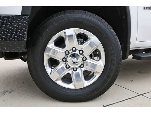 Used 2020 Chevrolet Silverado 2500 LTZ w/ LTZ Texas Edition AWD/4WD image 31