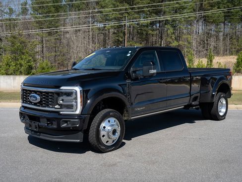 Used 2025 Ford F450 Platinum w/ FX4 Off-Road Package AWD/4WD image 11