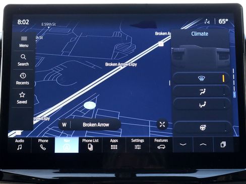 Used 2022 Ford Expedition XLT image 26