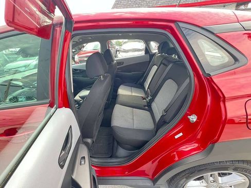 Used 2021 Hyundai Kona SE FWD image 10