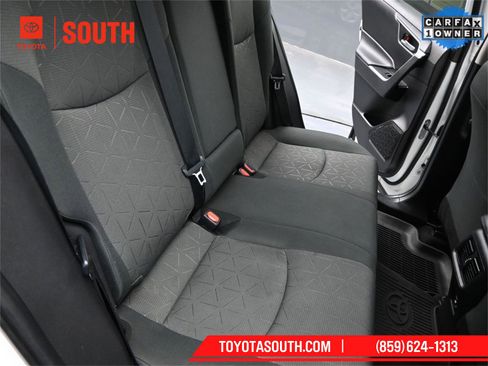 Used 2021 Toyota RAV4 XLE w/ Convenience Package image 25
