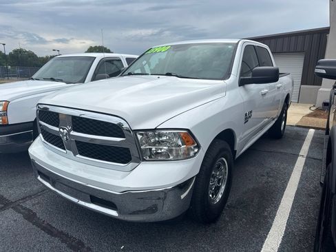 Used 2021 RAM 1500 Classic SLT RWD image 1