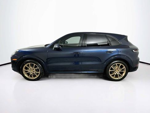 Certified 2024 Porsche Cayenne S AWD/4WD image 2
