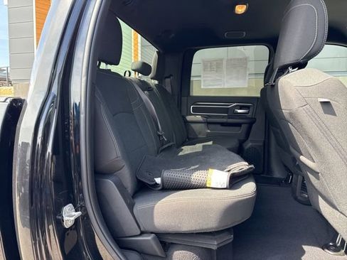Used 2025 RAM 2500 Big Horn AWD/4WD image 11