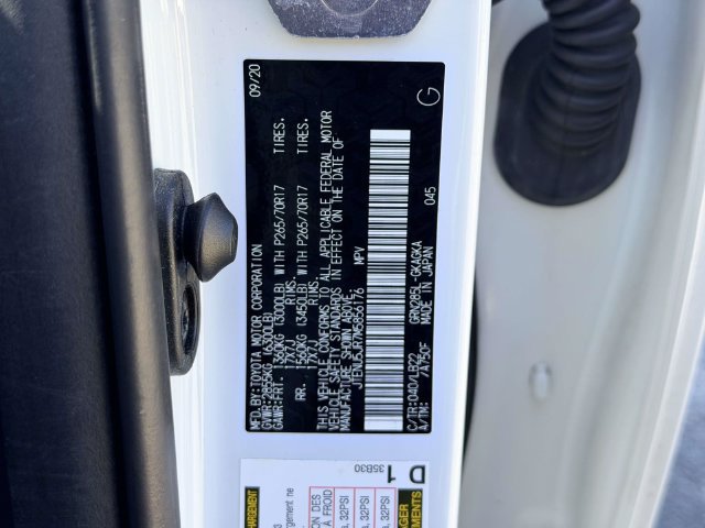 Used 2021 Toyota 4Runner SR5 Premium w/ Moonroof Package AWD/4WD image 26
